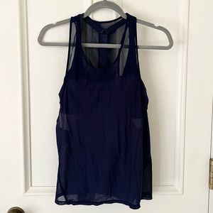 Lululemon tank top with bra 💙